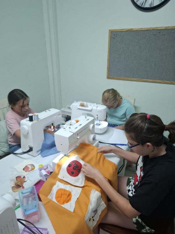 sewingclass03-25303114729.jpg